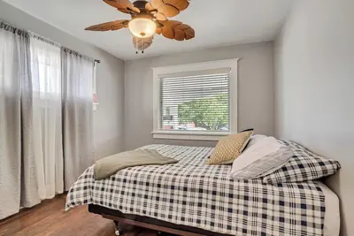 Image de Cozy 2-bedroom main level of home, sleeps up to 6!