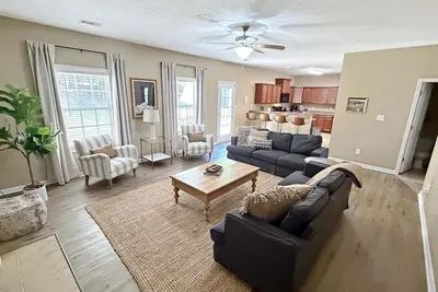 Image de The Gathering House on Bunker Hill