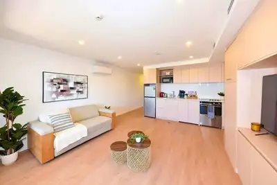Image de Coastal 1br Retreat – Steps to New Brighton Beach