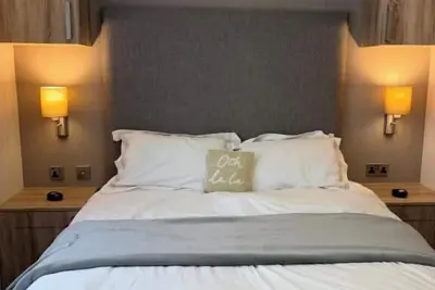 Image de Cabin Sleeps 4 with Beach Access & Parking