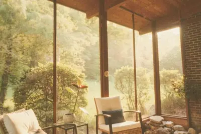 Image de 3br River Retreat w/ Sunroom & Swimming Hole