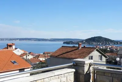 Image de Charmant appartement de 2 chambres avec vue sur la mer Sharon