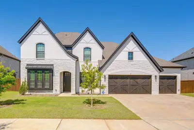 Image de Near Pga Frisco District & The Star! High-End Home