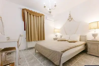 Image de White Embrace | Two Bedroom Apartments