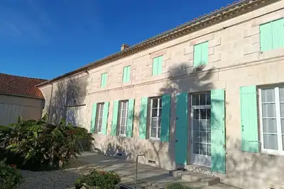 Image de Entre Vignes et Estuaire, découvrez le Chais de Walter