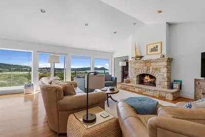 Image de 4076 Point Lobos Panorama Retreat - Ocean View!