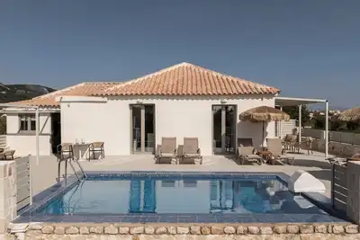 Villa Amore-4 Bedroom Villa with Private Pool