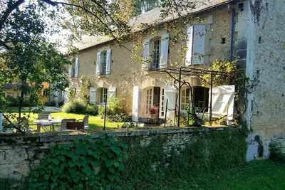 Image de Gîte rural « La Rivière Assoiffée » avec terrasse, jardin et Wi-Fi