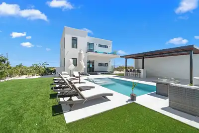 Image de Stylish Villa Near Grace Bay, Private Pool & Bbq