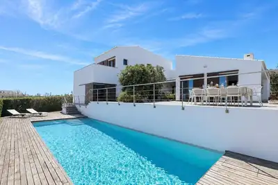 Image de Villa moderne pour 9 personnes sur les falaises de Cala Morell, Minorque