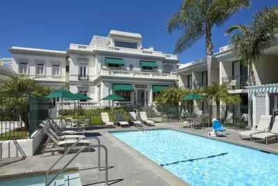 Image de Family Getaway! 3 Modern Units | 4 mi to San Diego Zoo | Pool Access