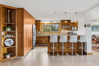 Image de Browne’s Addition Penthouse | Fireplace & Sauna
