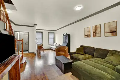 Image de New Downtown York 2b Getaway. Modern Comfort.