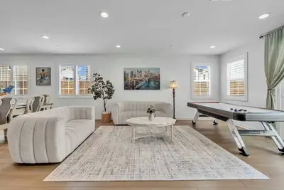 Image de Modern Haven on Calla Lily Dr #42555
