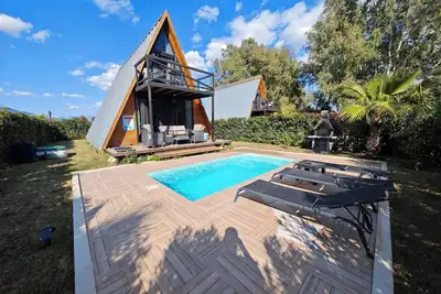 Image de Cozy 2-bedroom and a living room bungalow in serene Antalya with Ac