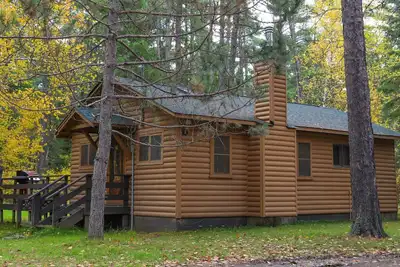 Image de The Cougar Cabin at Timber Bay