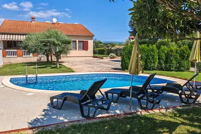 Image de Stunning home in Pavicini