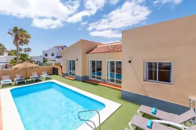 Villa Rayo Azul by Villa Plus