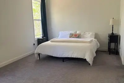 Image de Beautiful 3-bedroom house with Ac in pleasant Columbus