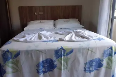 Image de Complete house, economical, with pool, downtown.