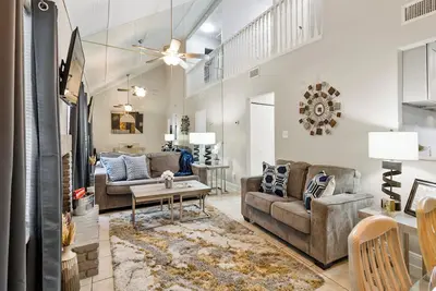 Image de 3 bedroom Family/Pet friendly Townhome