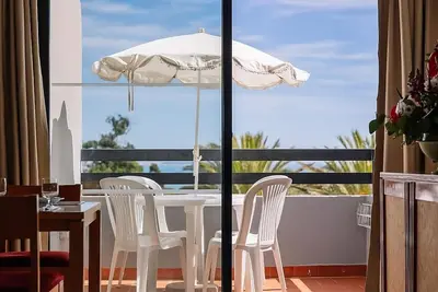 Image de Blissful Getaway! Full Kitchen and Balcony, Swimming Pool, Near Oura Beach!