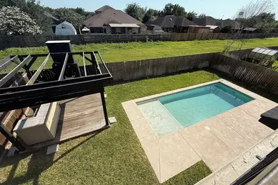 Image de Spacious 4-bedroom modern pool house