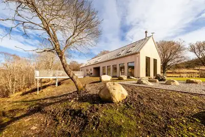 Image de Larch House -  sleeps 6 guests  in 3 bedrooms