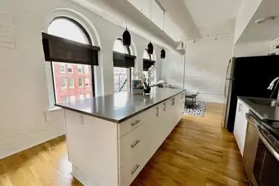 Image de A historic pair of lofts (406 & 407) in the heart of the Old Market
