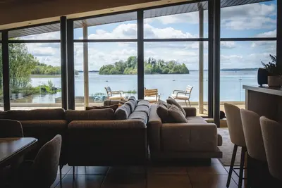 Image de Sheelin Lakehouse - Luxury lake house with sauna, jacuzzi, private boats & more.