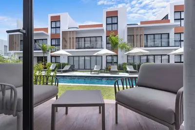 Image de Nok Perfect 1 Br by Vistacana Rentals