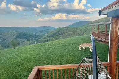 Image de 360° Mountain Views! 1 mile off 77, Pride’s Mountain Guest House and Farm Stay