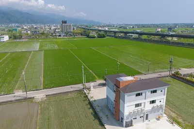 Image de 稻荷前民宿｜宜蘭礁溪田園包棟・寬敞舒適