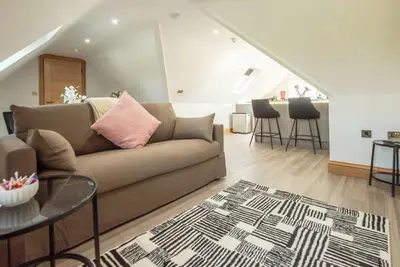 Image de Appartement-Supérieure-Salle de bain privée-Vue sur Jardin-Parking