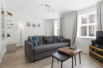 Image de Central York Apartment with Free Parking & WiFi - Pass the Keys