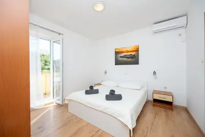 Image de Appartement d'une chambre avec la terrasse Jakisnica, Pag (A-4053-b)