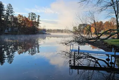 Image de Peaceful Lake Front Cottage in Southern Nh