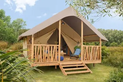 Image de Cabane 4 étoiles - Piscine  - ccbffdc