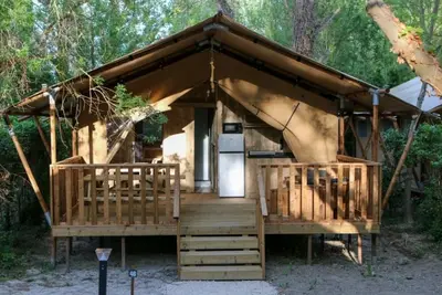 Image de Camping 2 étoiles - Piscine  - ccbfiig