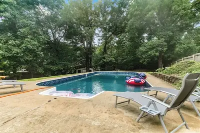 Image de The Poolside Haven | Family/Backyard/Game Room Fun