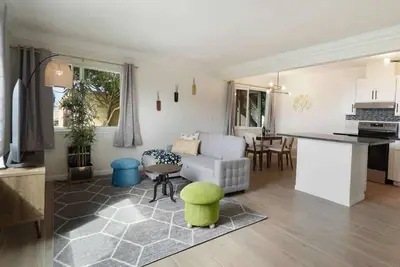 Image de Cozy 2br Retreat w/Mountain Views & Private Deck