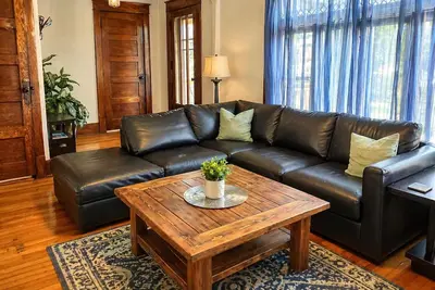 Image de Large 3 Bed Boulevard Park Apartment ★ Near All