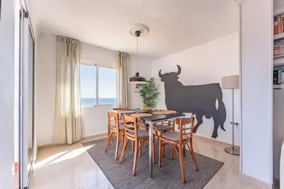 Image de 3 Bed with Panoramic Sea views - Pass the Keys