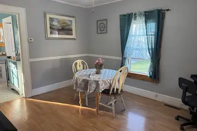 Image de Charming 3 Bedroom house with plenty of space.