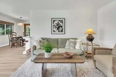 Image de Oakwood Tranquility by Lux Retreats Paso