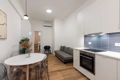 Image de Newly renovated 1br Apartment - Washington/Tolstoi 15 min away from Duomo