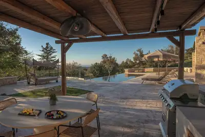 Sunny Villa-Earthen Stone Gem by etouri