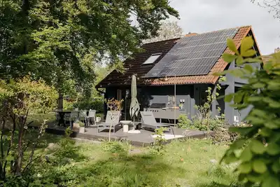 Image de Vacation home in Zingst - 500 m to the Baltic Sea beach, fireplace & terrace