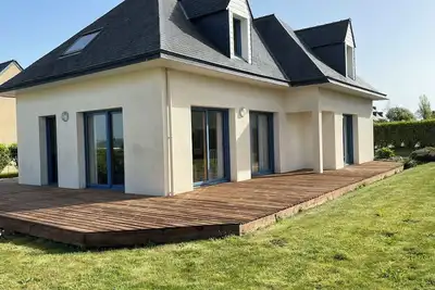 Image de D6054-Maison de vacances à Plomodiern avec jardin au calme et vue sur mer!