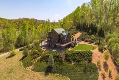 Epic View - Large Home - Near Lake